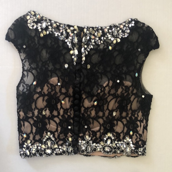 Morilee two-piece black lace beaded formal size 6 - Picture 6 of 12